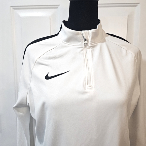 Nike Soccer Drill top size large white with black ships on sleeves - Picture 3 of 11